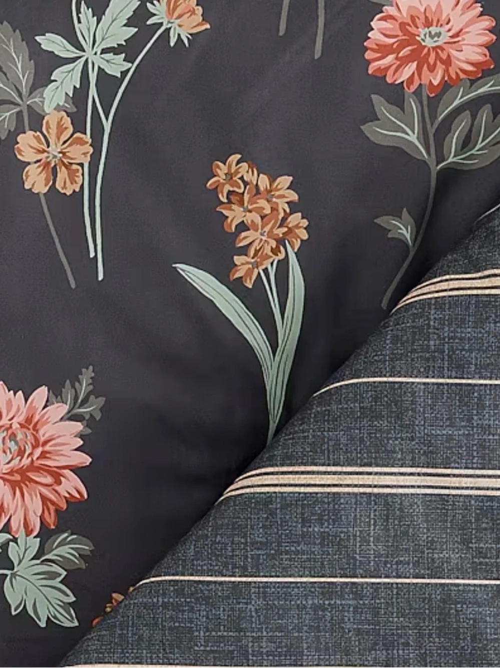 Richmond Park Wren King 3pc Black Floral Comforter Set